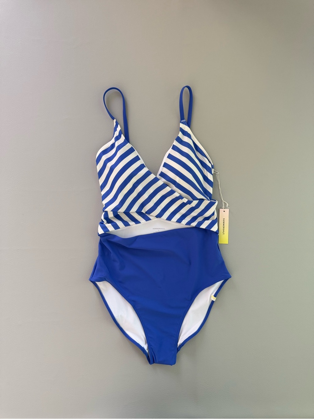 SummerSalt Sea Breeze Hydrangea Blue White Stripe Cutout Swimsuit Women’s 8 NEW